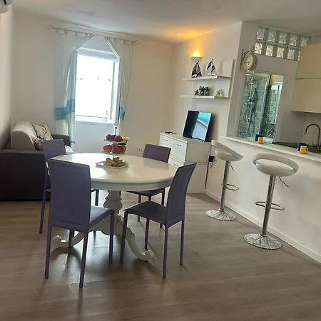 Cuggia's House Apartmán